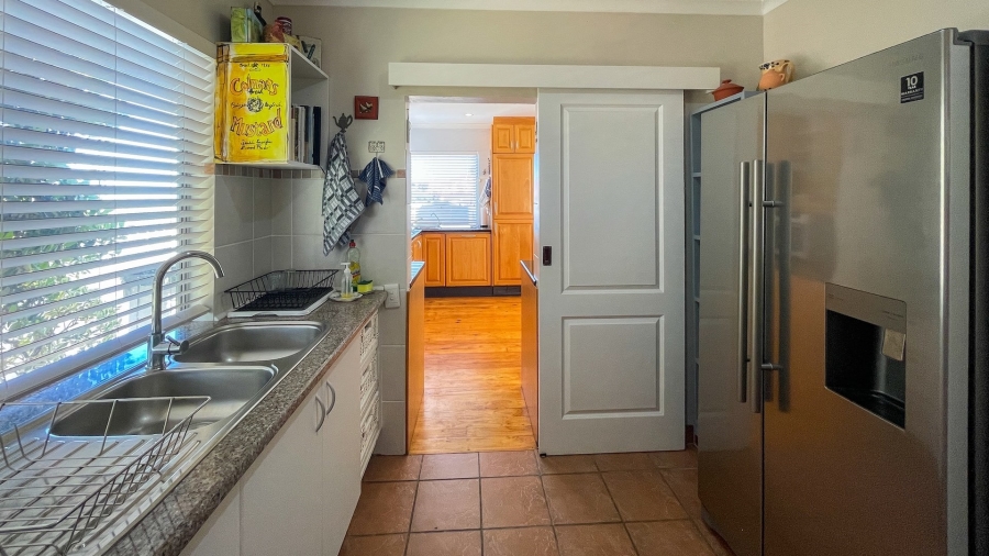 5 Bedroom Property for Sale in Hersham Western Cape